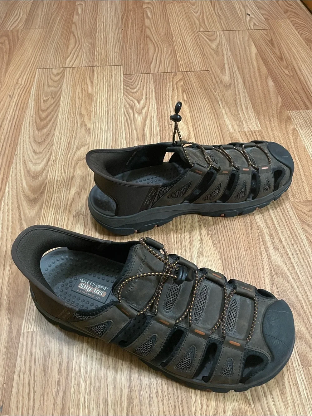 Skechers Men's Slip ins RF Tresmen Norvick Sandals Brown Size: 13